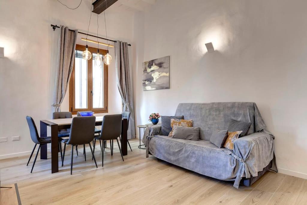 Si Apartment